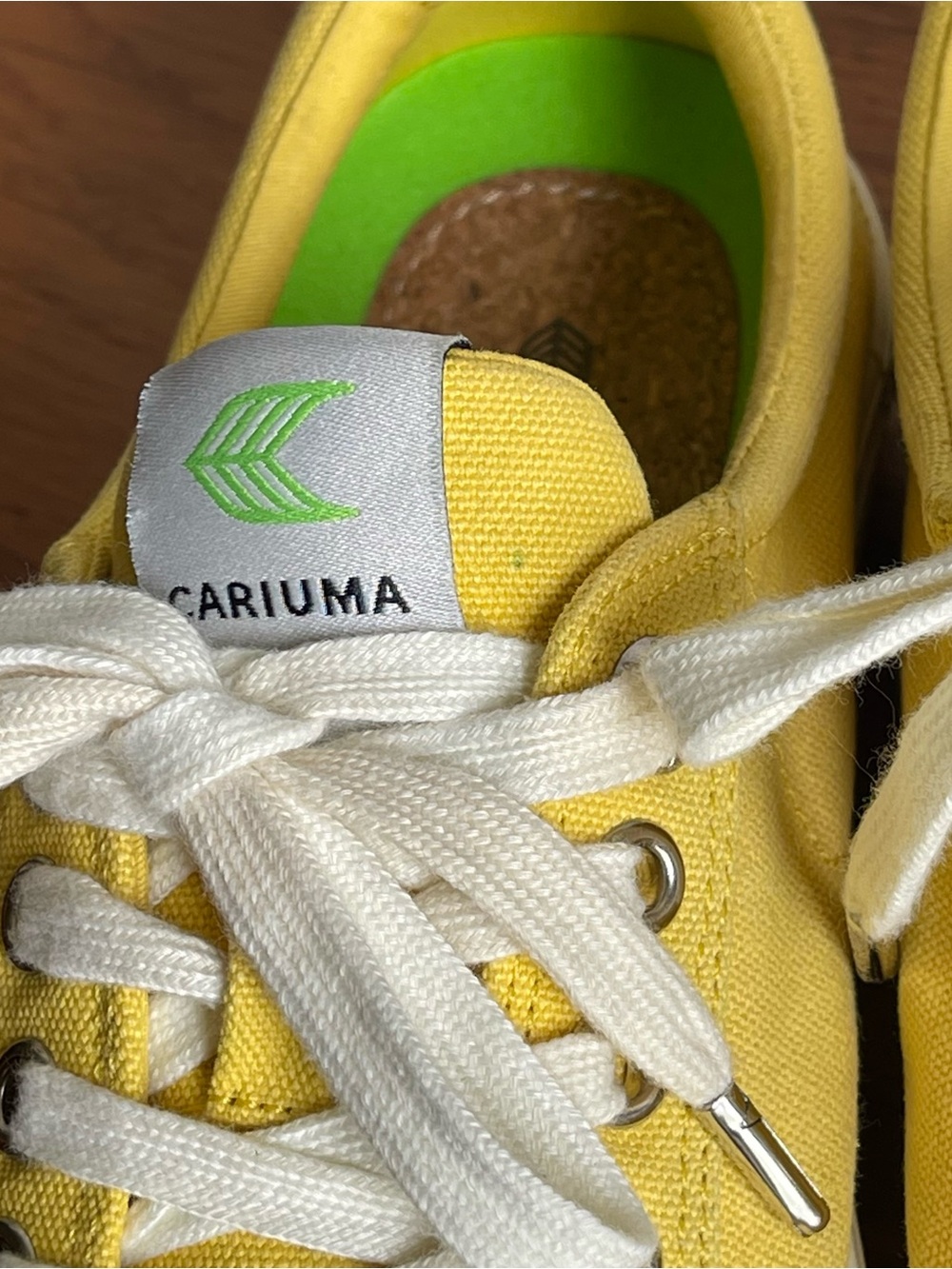 Cariuma Oca Low Canvas Sneakers Yellow Size 7 - Picture 13 of 15